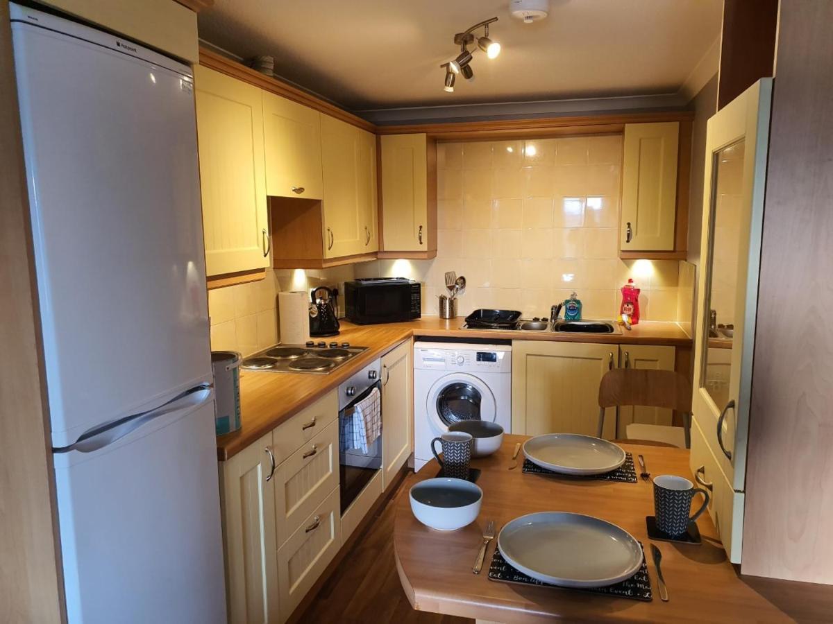 The Bell Apartment. Modern, Stylistic & Luxurious Falkirk Dış mekan fotoğraf