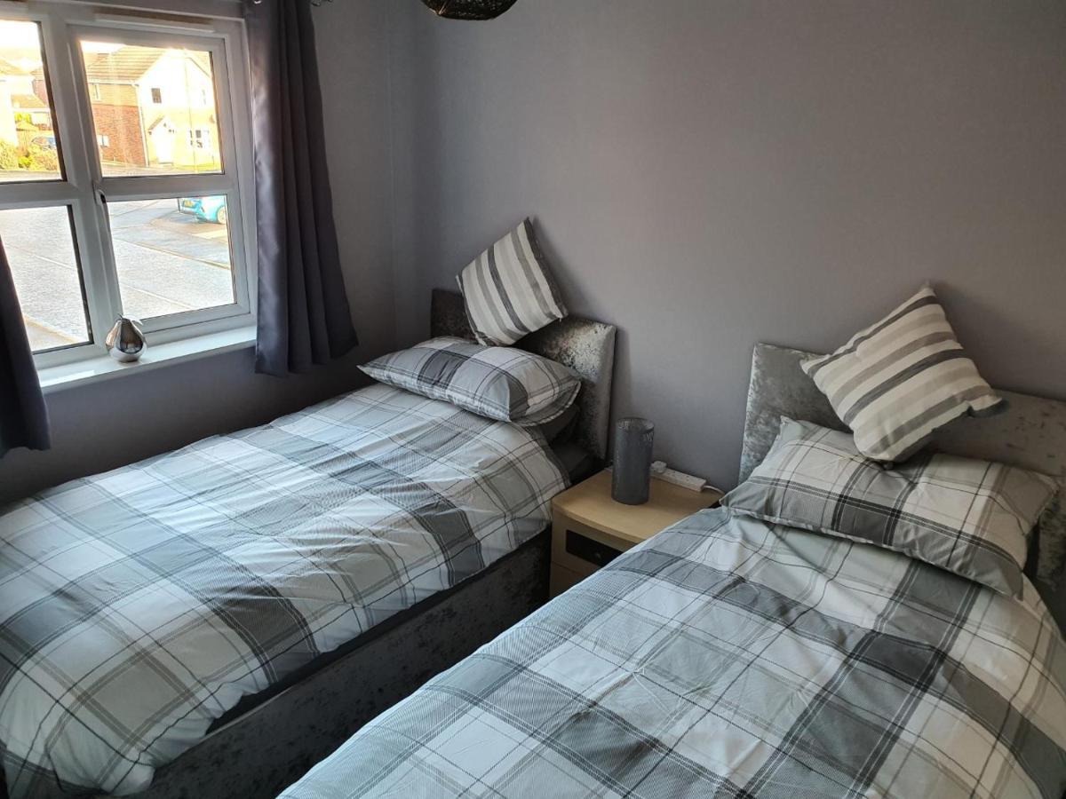 The Bell Apartment. Modern, Stylistic & Luxurious Falkirk Dış mekan fotoğraf